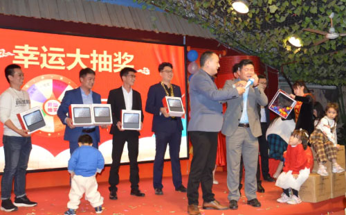 二等獎：空氣炸鍋，Redmi小愛觸屏音響