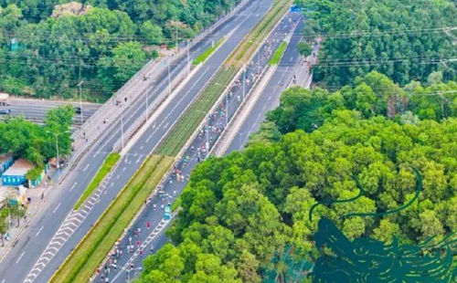 奮斗龍馬 |興千田CEO帶領(lǐng)團隊參加2023深圳龍華半程馬拉松7 奮斗龍馬 |興千田CEO帶領(lǐng)團隊參加2023深圳龍華半程馬拉松7