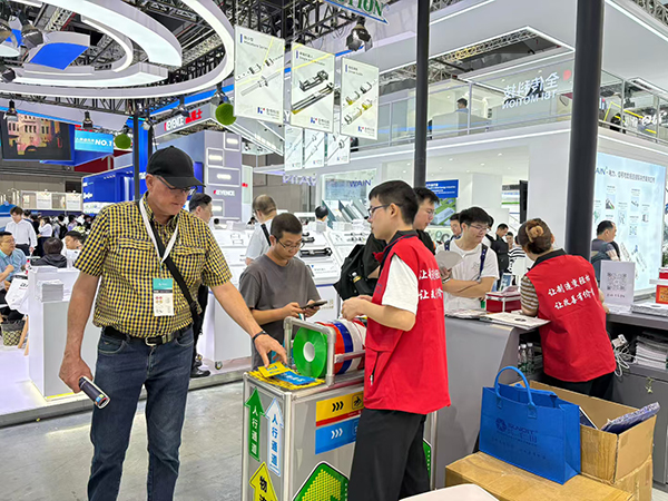 興千田上海展8 興千田上海展8